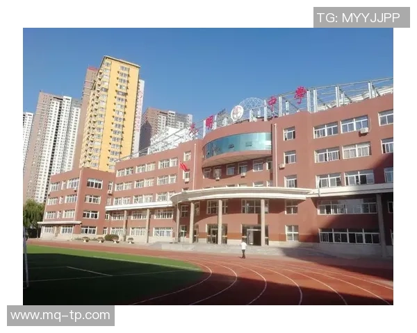 张昊的奋斗历程与人生哲学探讨:从平凡到卓越的成长之路 张昊的奋斗历程与人生哲学探讨:从平凡到卓越的成长之路