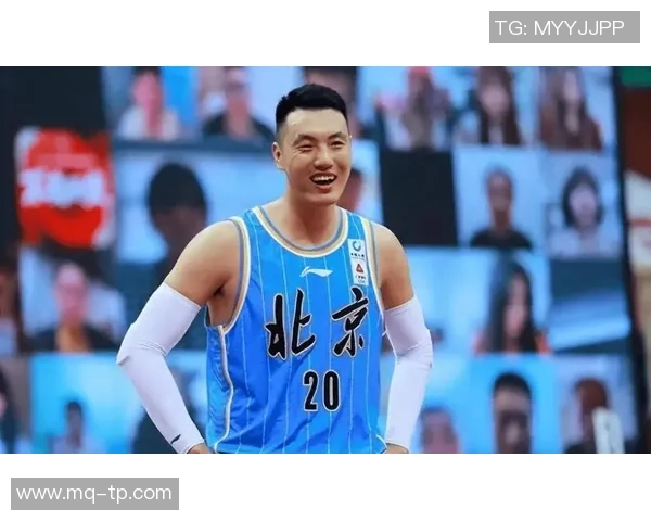 翟晓川：从篮球新星到职业生涯巅峰的奋斗与坚持之路