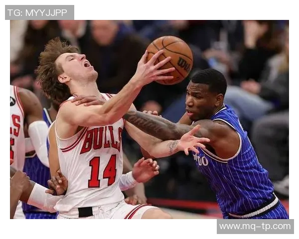 1996年公牛与魔术激烈冲突现场回顾与球员反应分析 1996年公牛与魔术激烈冲突现场回顾与球员反应分析