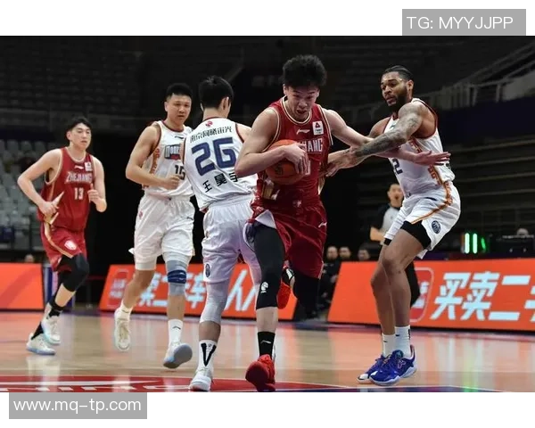 南京篮球队与成都篮球队赛后状态分析与表现评估