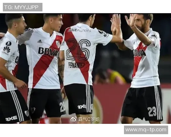 河床与拉普拉塔大对决背后的故事与传奇分析