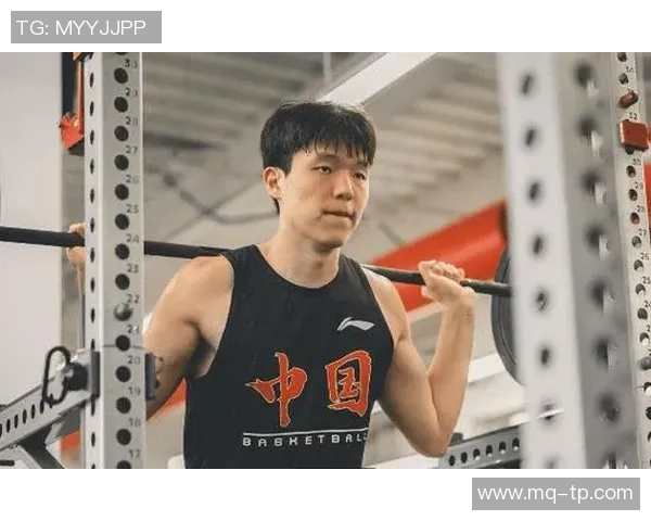 翟晓川的篮球之路：从青涩少年到赛场明星的成长故事