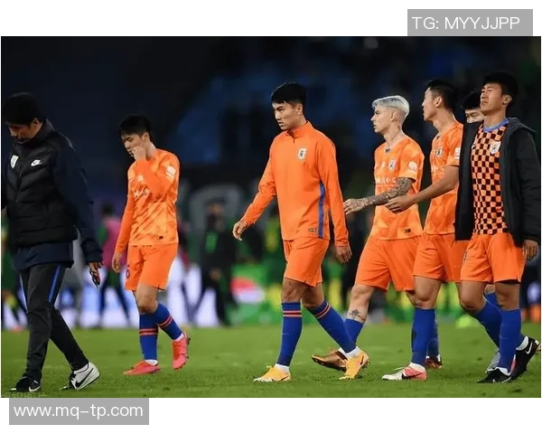 鲁能泰山迎战深圳佳兆全力争胜展现球队实力与斗志